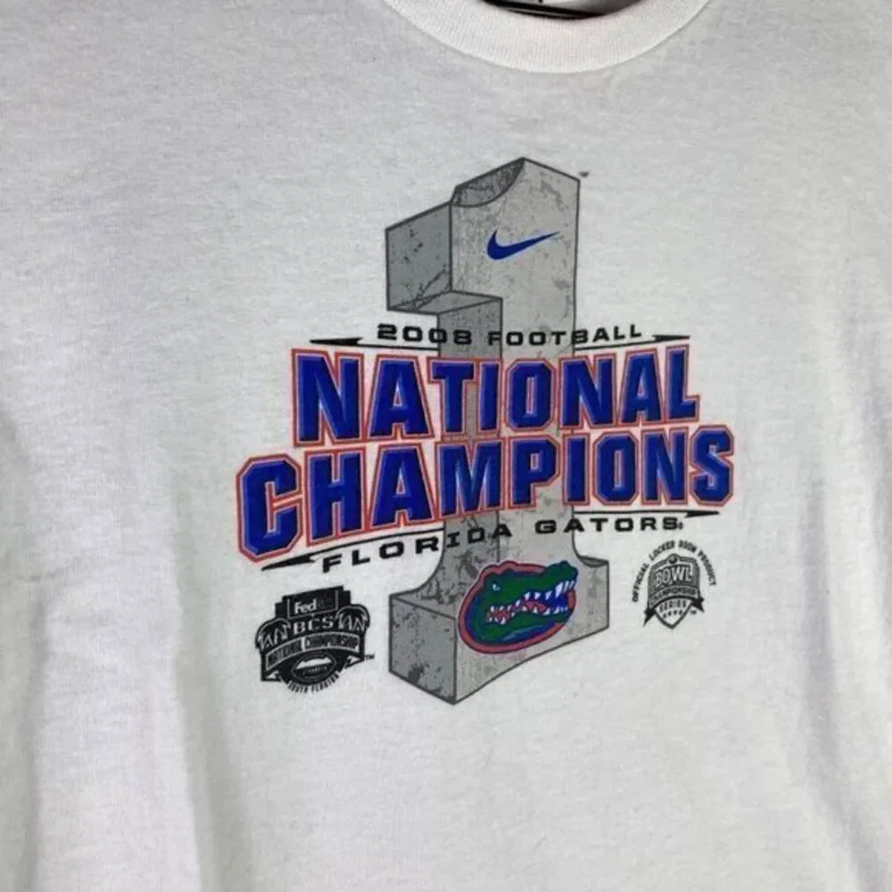 Nike Florida Gators Youth T-Shirt Size Medium 2008 National Champions NCAA Short